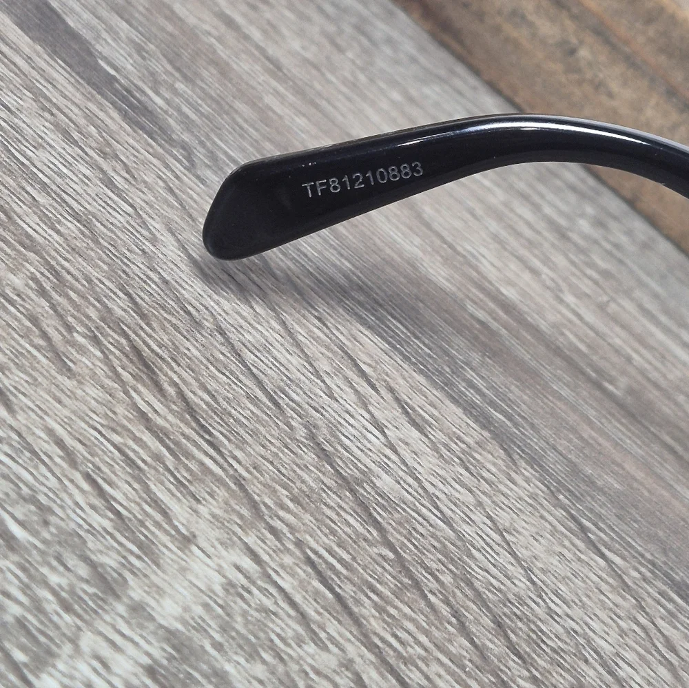 CELINE Sunglasses, CL40270U, 55-16 140, AUTHENTIC - Picture 7 of 8